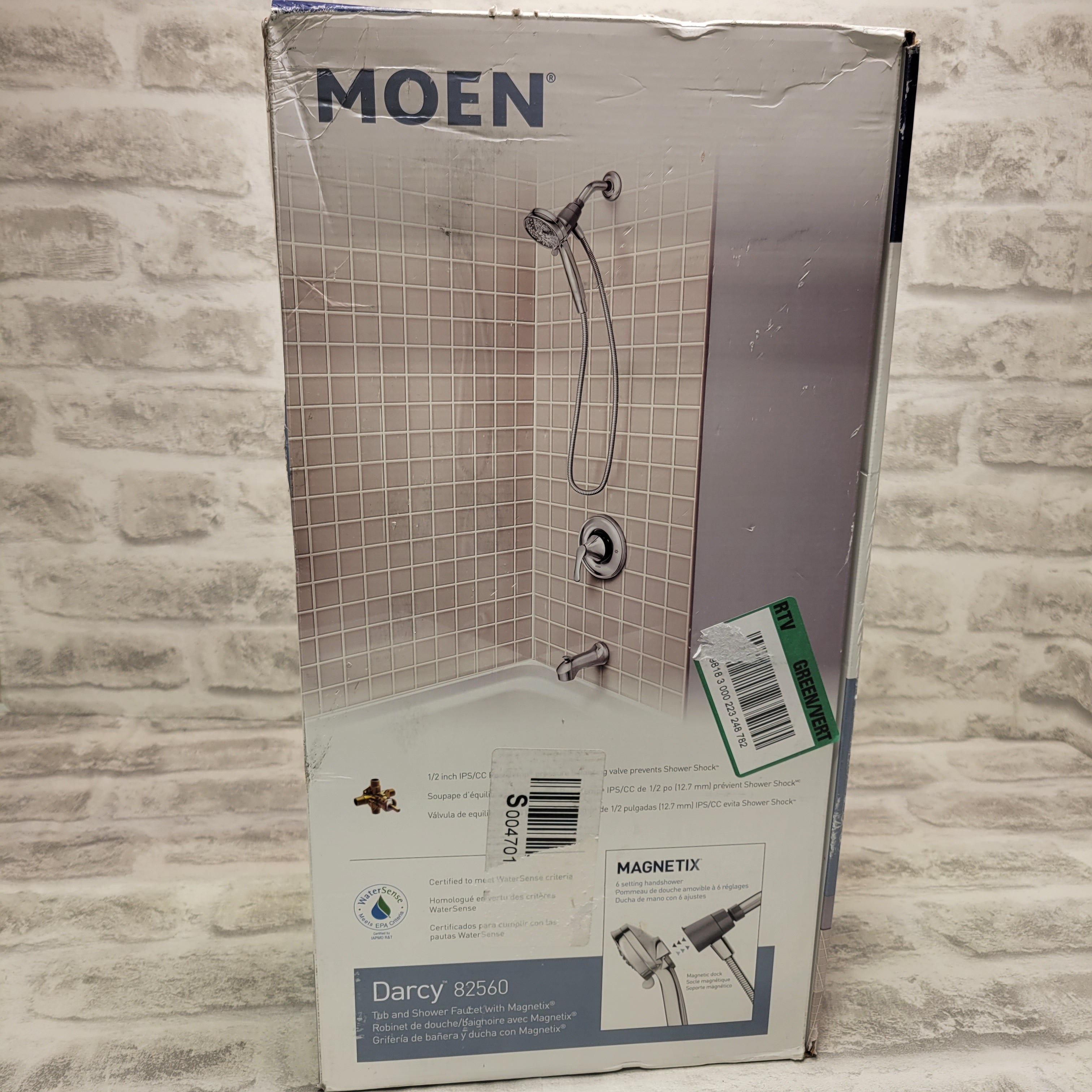 MOEN Darcy w/ Magnetix Single-Handle 6-Spray 3.75" Tub/Shower Faucet in Chrome (7625929228526)